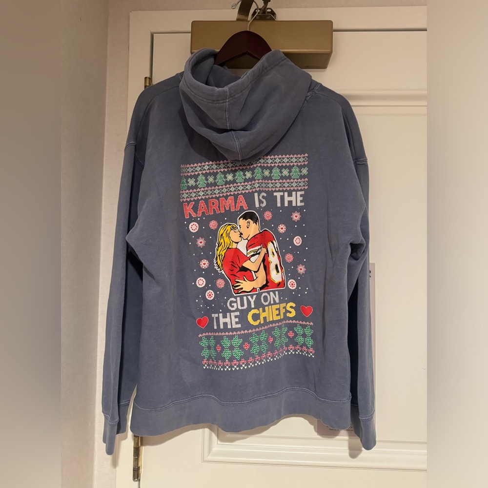 TAYLOR SWIFT HOODIE